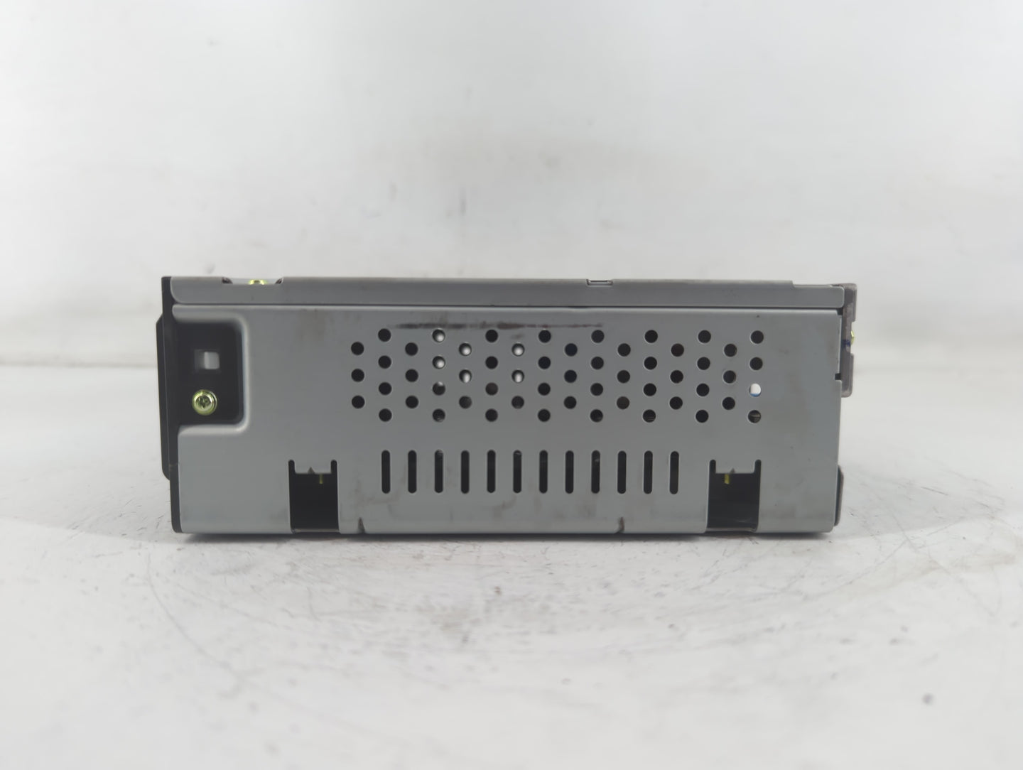 2018 Chevrolet Silverado 1500 Radio AM FM Cd Player Receiver Replacement P/N:42554623 Fits Fits 2019 OEM Used Auto Parts - O