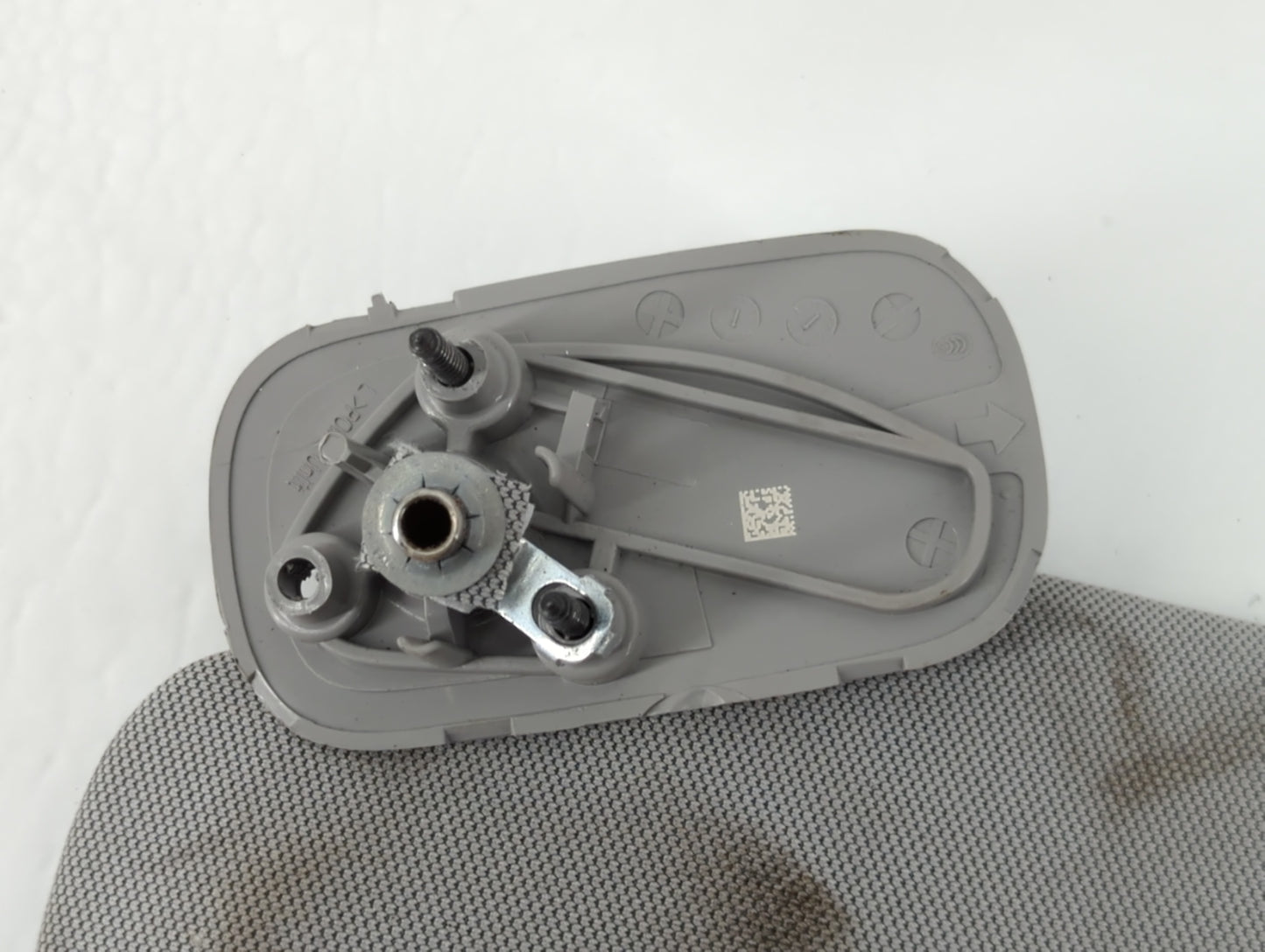 2014-2019 Chevrolet Silverado 1500 Sun Visor Shade Replacement Driver Left Mirror Fits Fits 2014 2015 2016 2017 2018 2019 OE