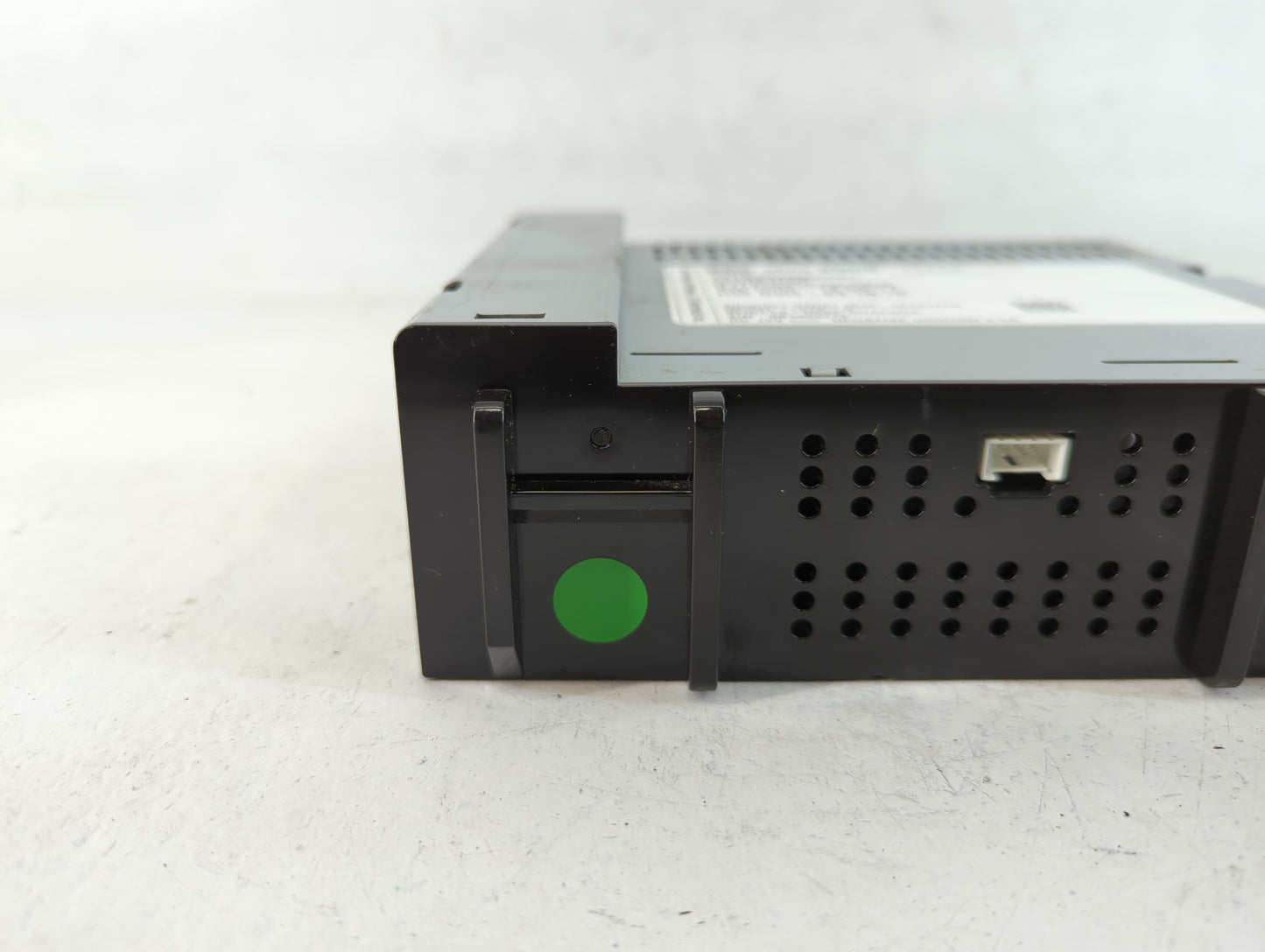 2018 Chevrolet Silverado 1500 Radio AM FM Cd Player Receiver Replacement P/N:42554558 Fits Fits 2019 OEM Used Auto Parts - O