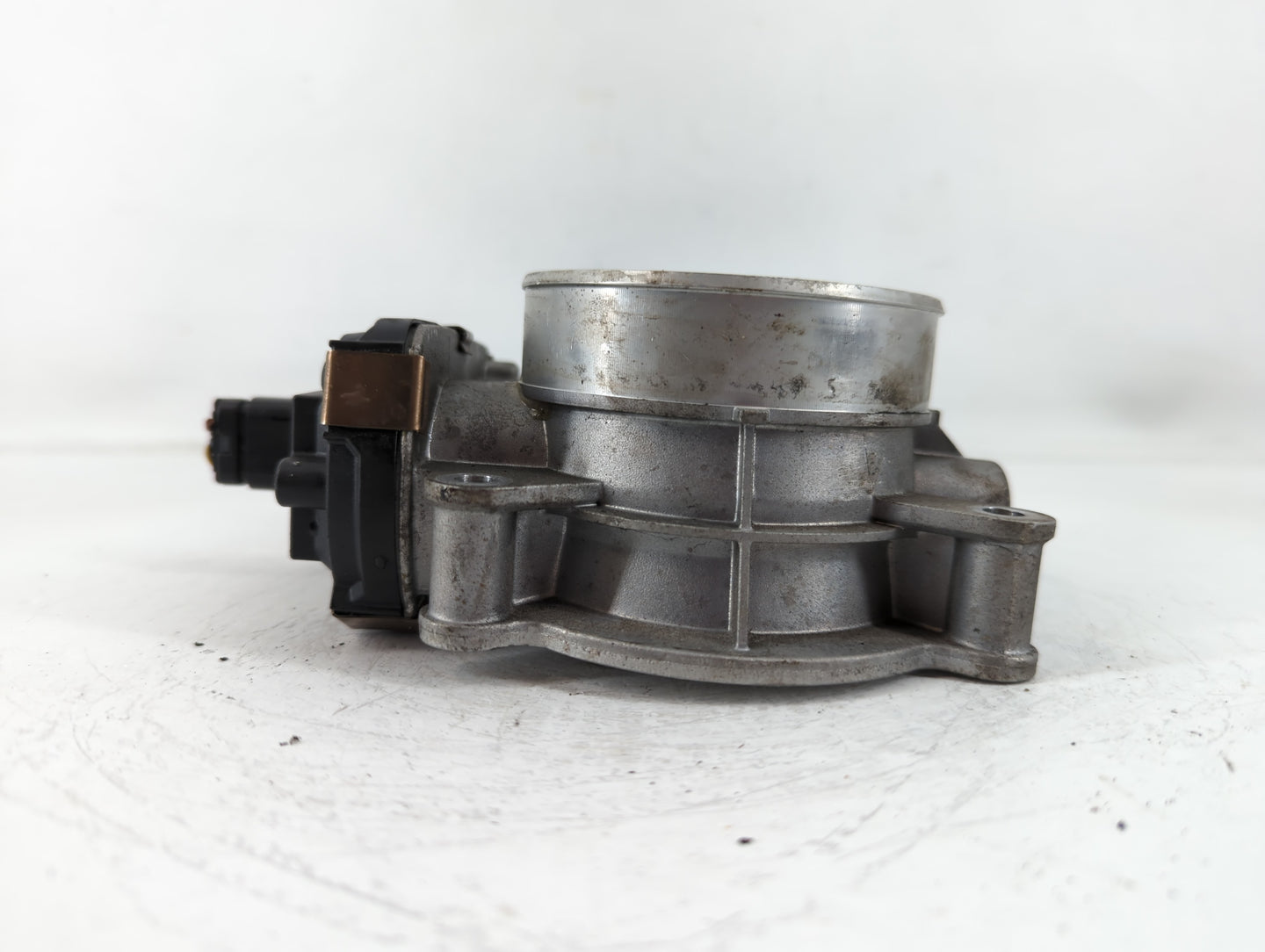 2014-2022 Chevrolet Silverado 1500 Throttle Body P/N:12678224 Fits Fits 2014 2015 2016 2017 2018 2019 2020 2021 2022 OEM Use