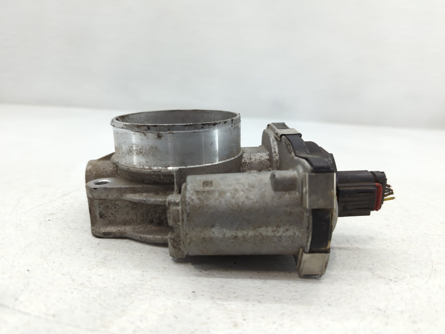 2018 Chevrolet Silverado 1500 Throttle Body P/N:12676296AA Fits Fits 2016 2017 2019 2020 2021 2022 OEM Used Auto Parts - Oem