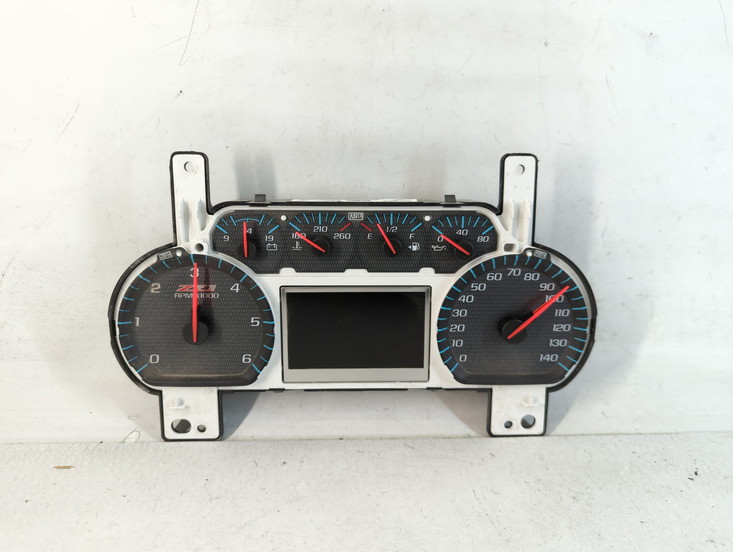 2018-2019 Chevrolet Silverado 1500 Instrument Cluster Speedometer Gauges P/N:84390804 Fits Fits 2018 2019 2020 OEM Used Auto