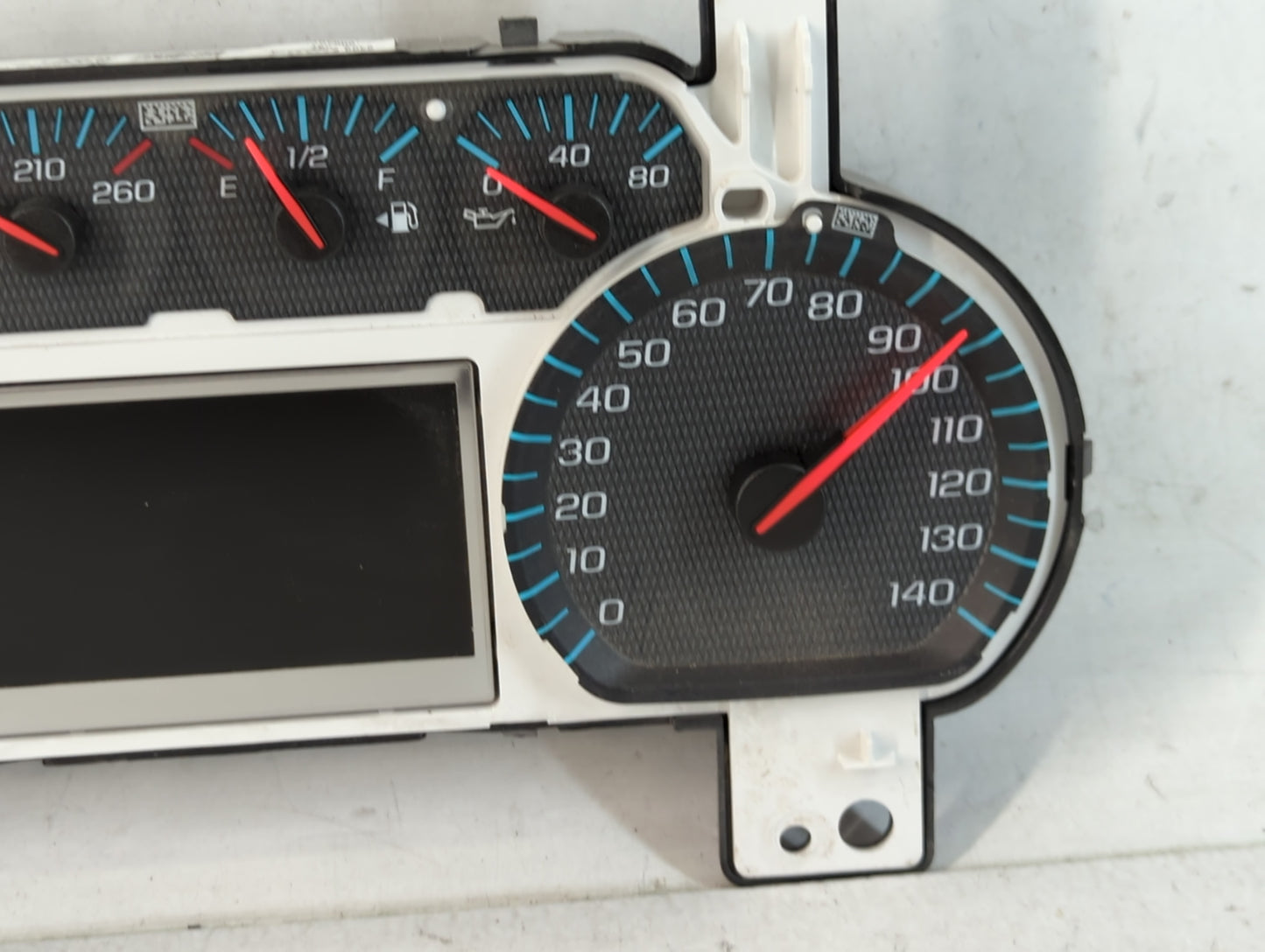 2018-2019 Chevrolet Silverado 1500 Instrument Cluster Speedometer Gauges P/N:84390804 Fits Fits 2018 2019 2020 OEM Used Auto