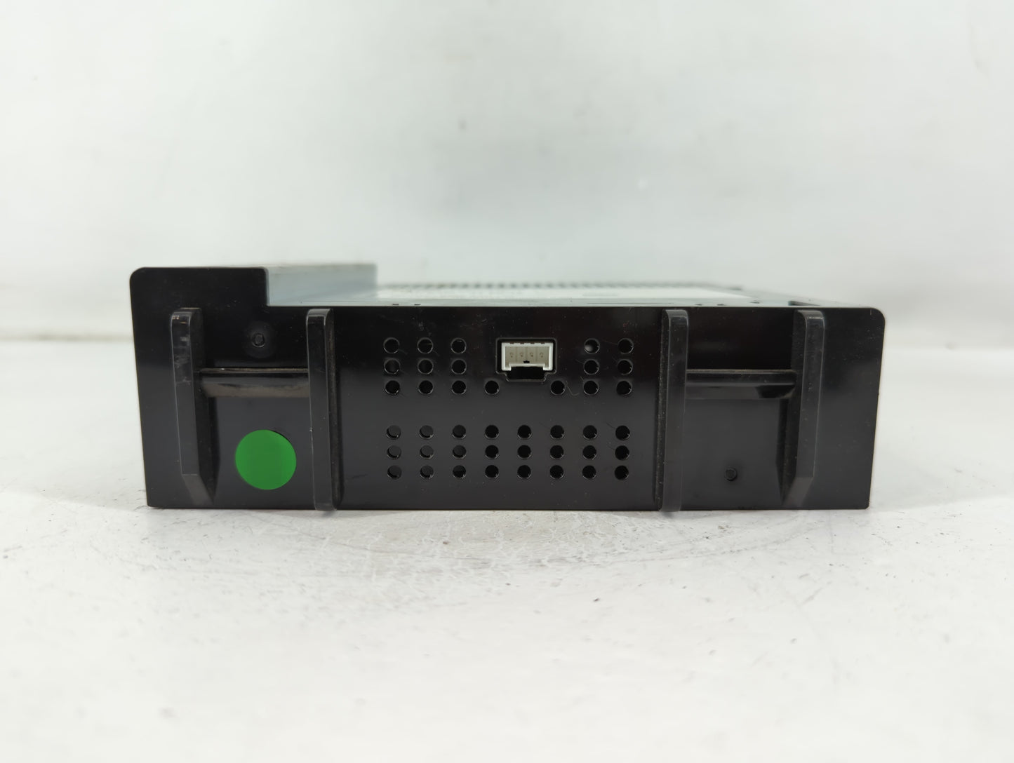 2018 Chevrolet Silverado 1500 Radio AM FM Cd Player Receiver Replacement P/N:42554558 Fits Fits 2019 OEM Used Auto Parts - O