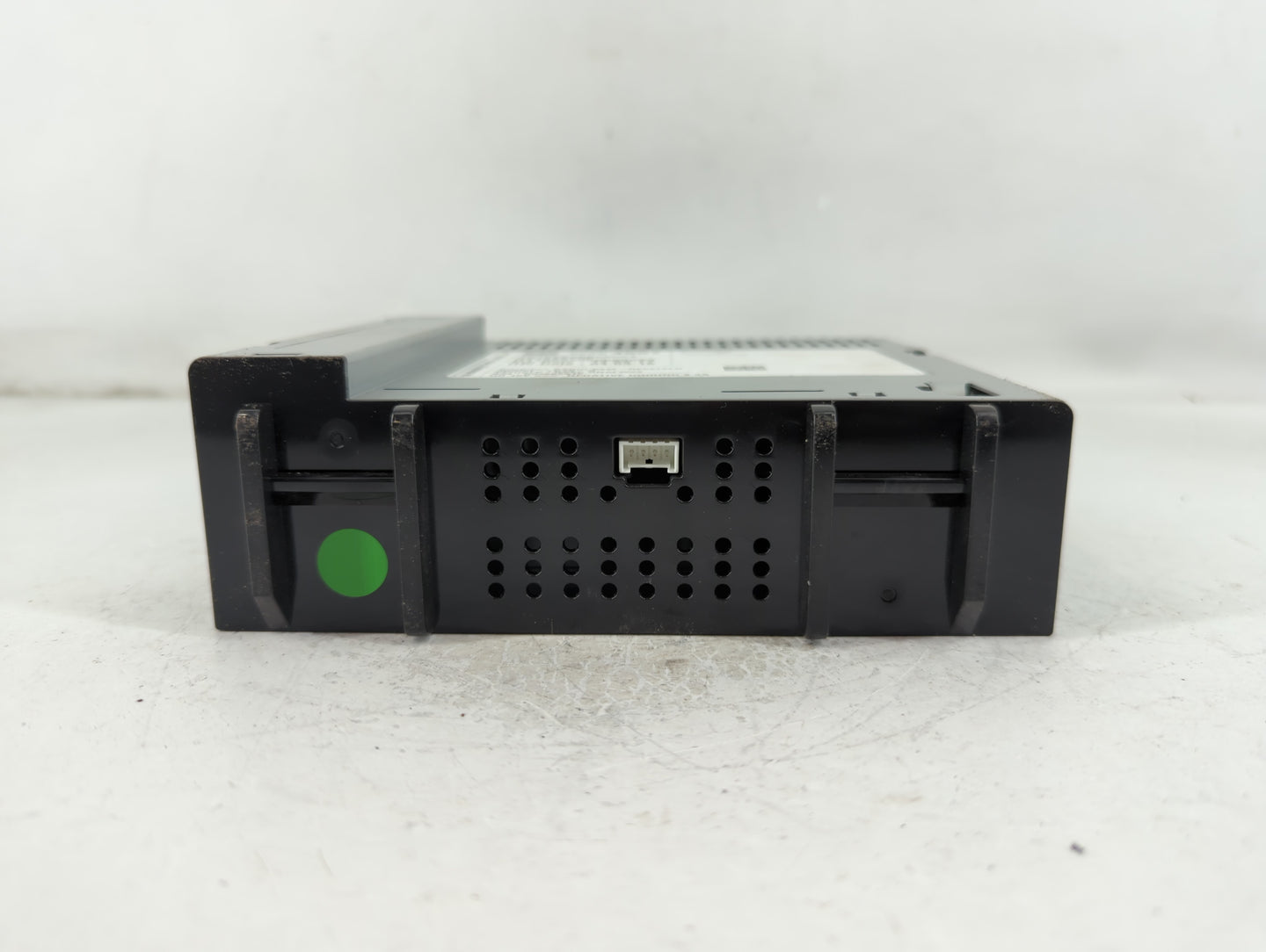 2018 Chevrolet Silverado 1500 Radio AM FM Cd Player Receiver Replacement P/N:42554557 Fits Fits 2019 2020 2021 OEM Used Auto