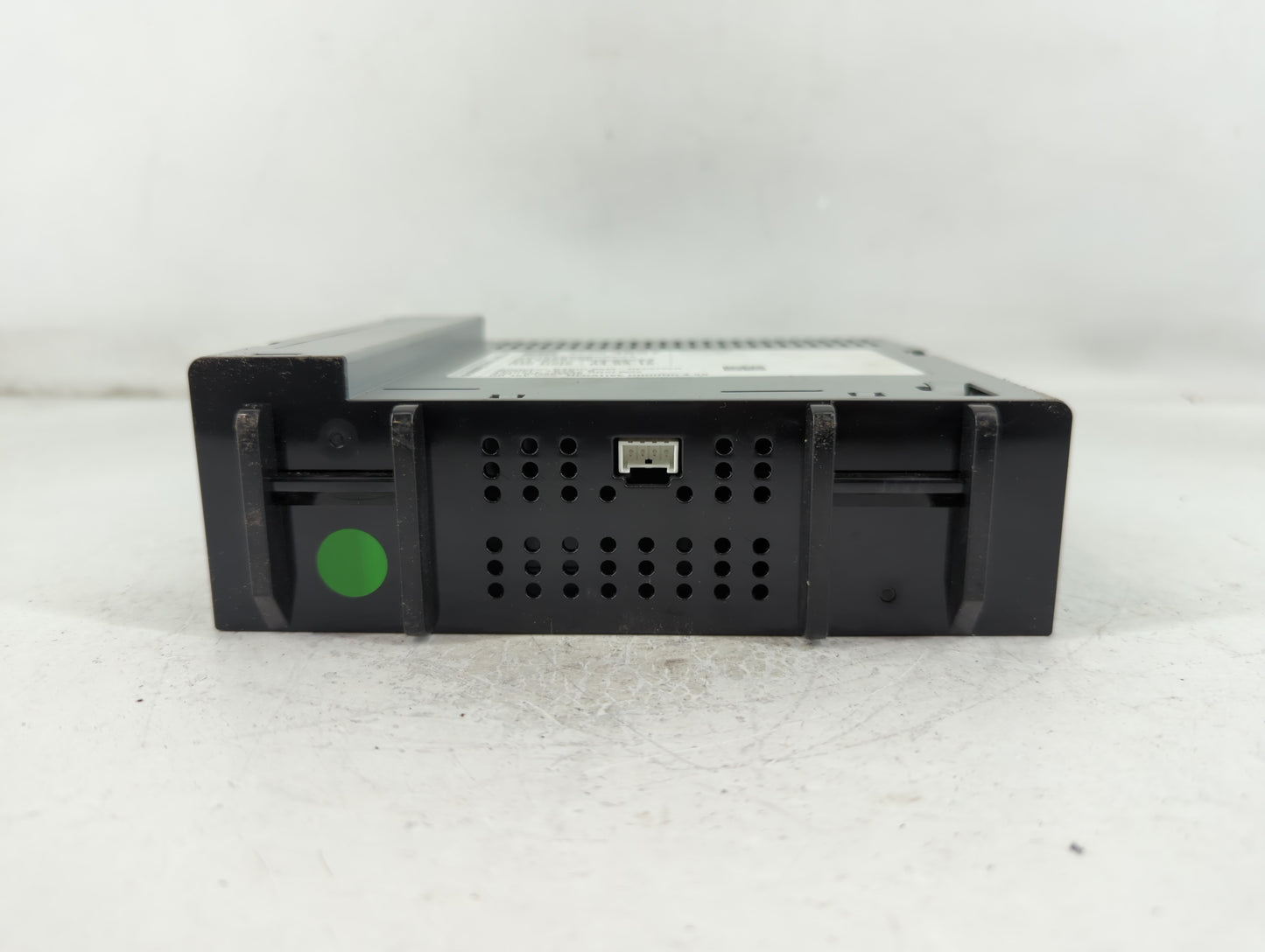 2018 Chevrolet Silverado 1500 Radio AM FM Cd Player Receiver Replacement P/N:42554557 Fits Fits 2019 2020 2021 OEM Used Auto