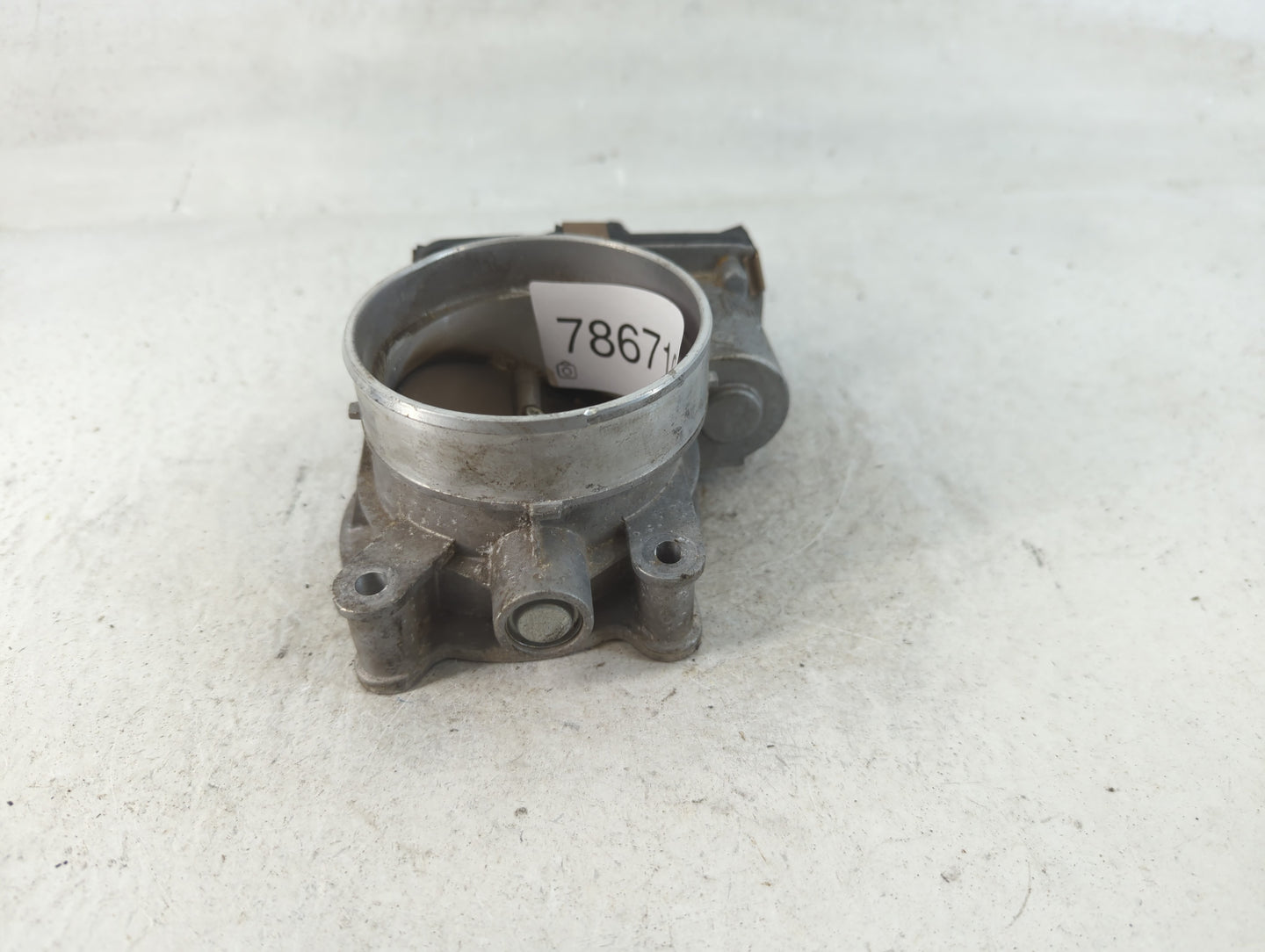 2014-2022 Chevrolet Silverado 1500 Throttle Body P/N:12678224 Fits Fits 2014 2015 2016 2017 2018 2019 2020 2021 2022 OEM Use