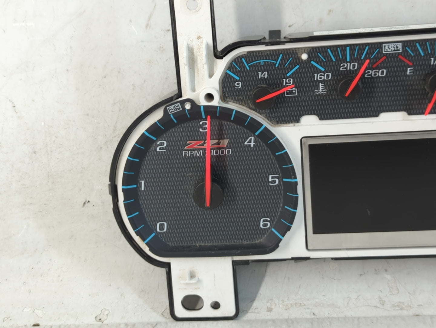 2018-2019 Chevrolet Silverado 1500 Instrument Cluster Speedometer Gauges P/N:84390804 Fits Fits 2018 2019 2020 OEM Used Auto