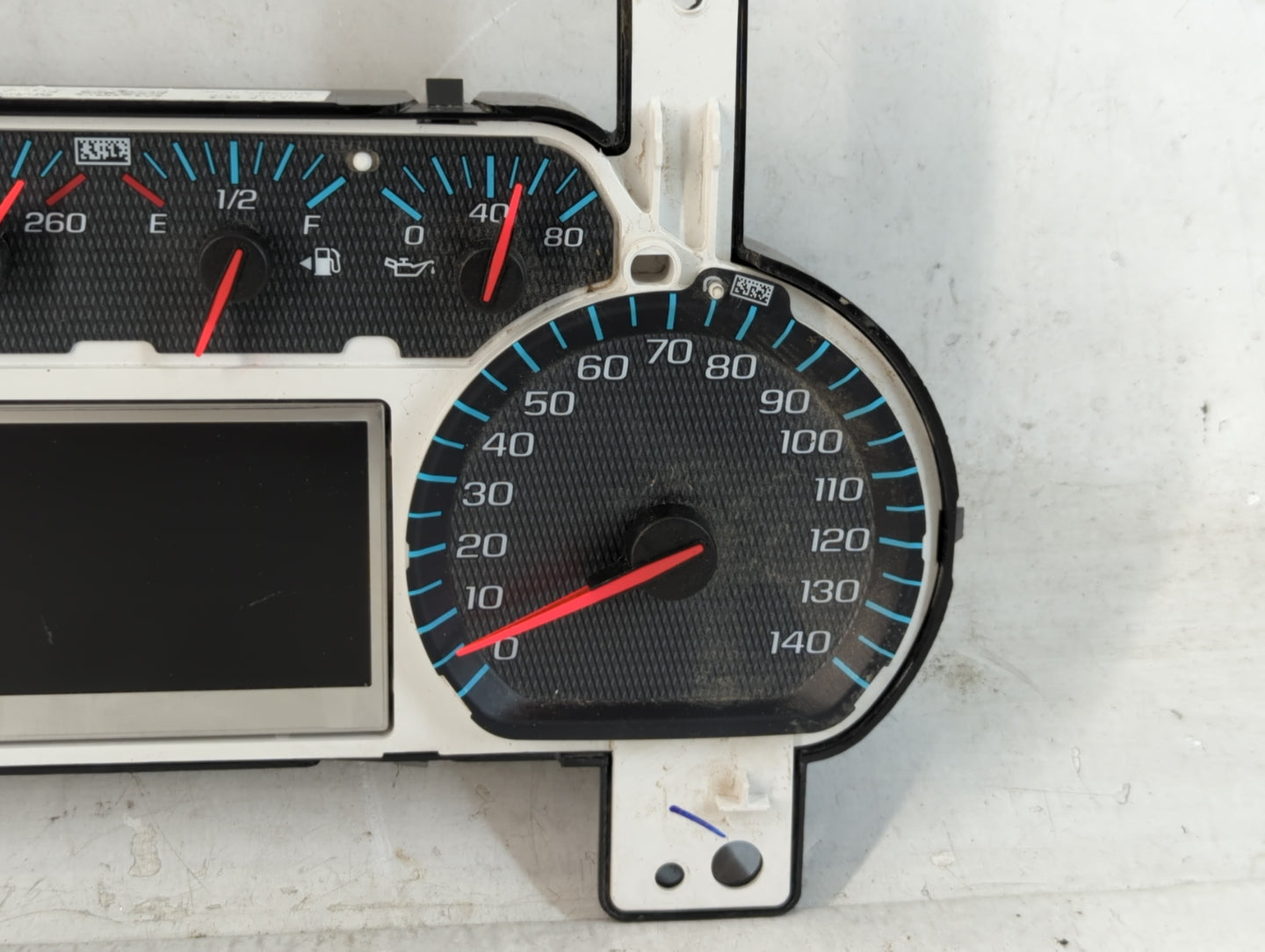 2018-2019 Chevrolet Silverado 1500 Instrument Cluster Speedometer Gauges P/N:84390804 Fits Fits 2018 2019 2020 OEM Used Auto