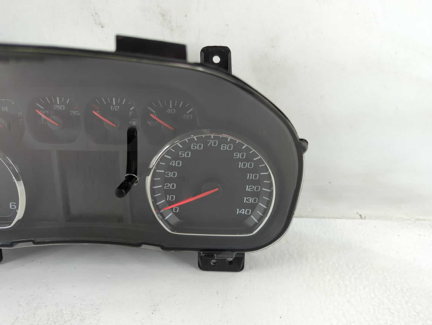 2018-2019 Chevrolet Silverado 1500 Instrument Cluster Speedometer Gauges P/N:84390798 Fits Fits 2018 2019 OEM Used Auto Part