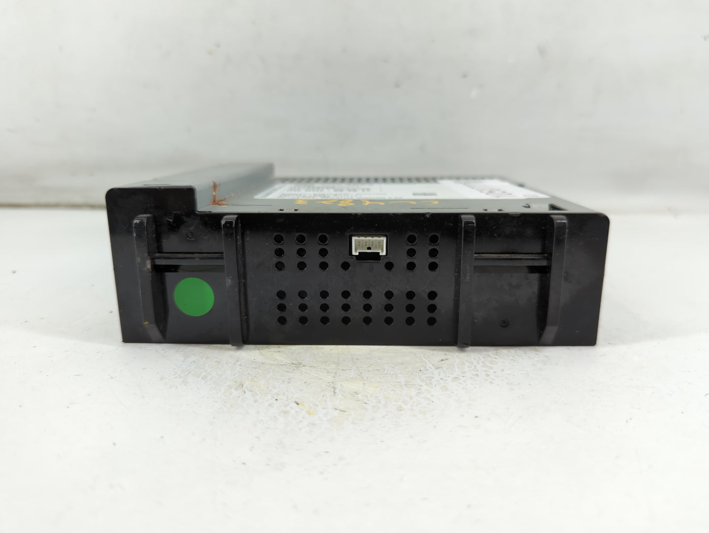 2018 Chevrolet Silverado 2500 Radio AM FM Cd Player Receiver Replacement P/N:42554623 Fits Fits 2019 OEM Used Auto Parts - O