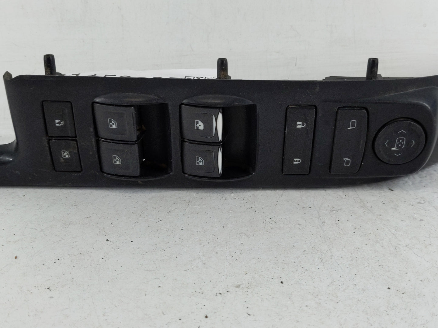 2015-2018 Chevrolet Silverado 2500 Master Power Window Switch Replacement Driver Side Left P/N:B067EA09 Fits OEM Used Auto P