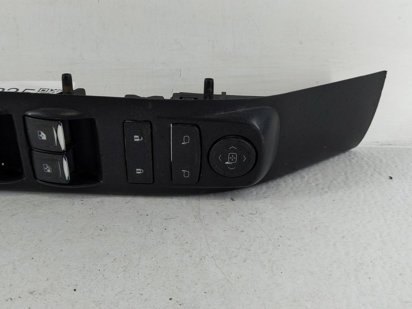 2015-2018 Chevrolet Silverado 2500 Master Power Window Switch Replacement Driver Side Left P/N:B067EA09 Fits OEM Used Auto P