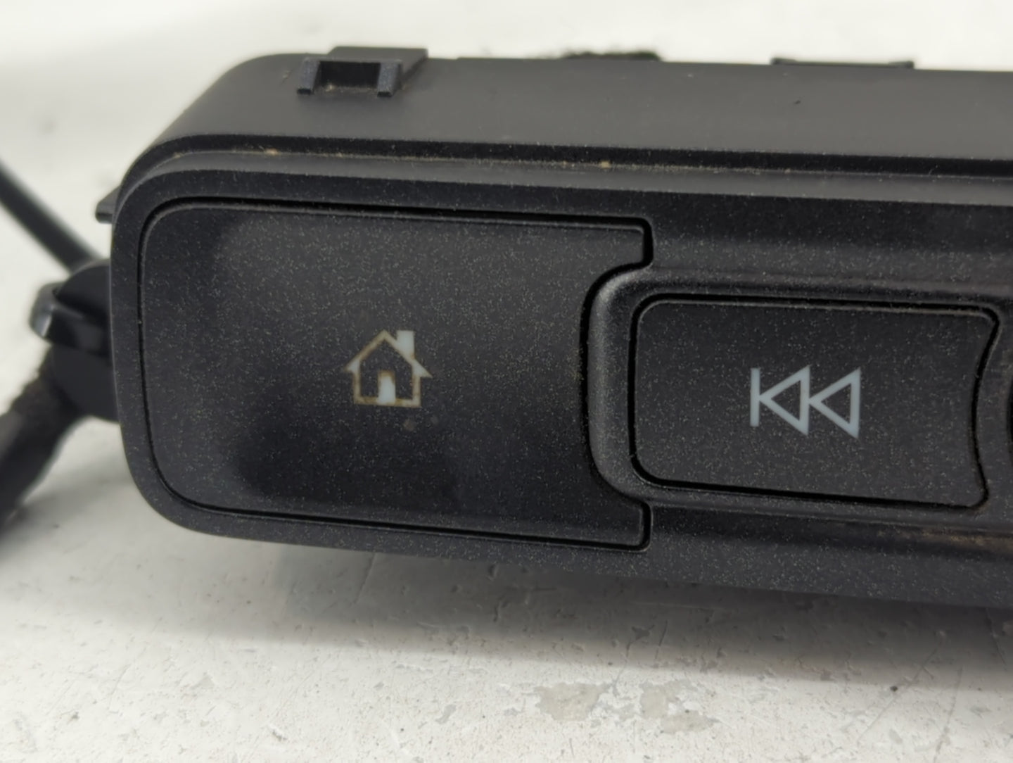 2017-2018 Chevrolet Silverado 2500 Radio Control Panel - Oemusedautoparts1.com