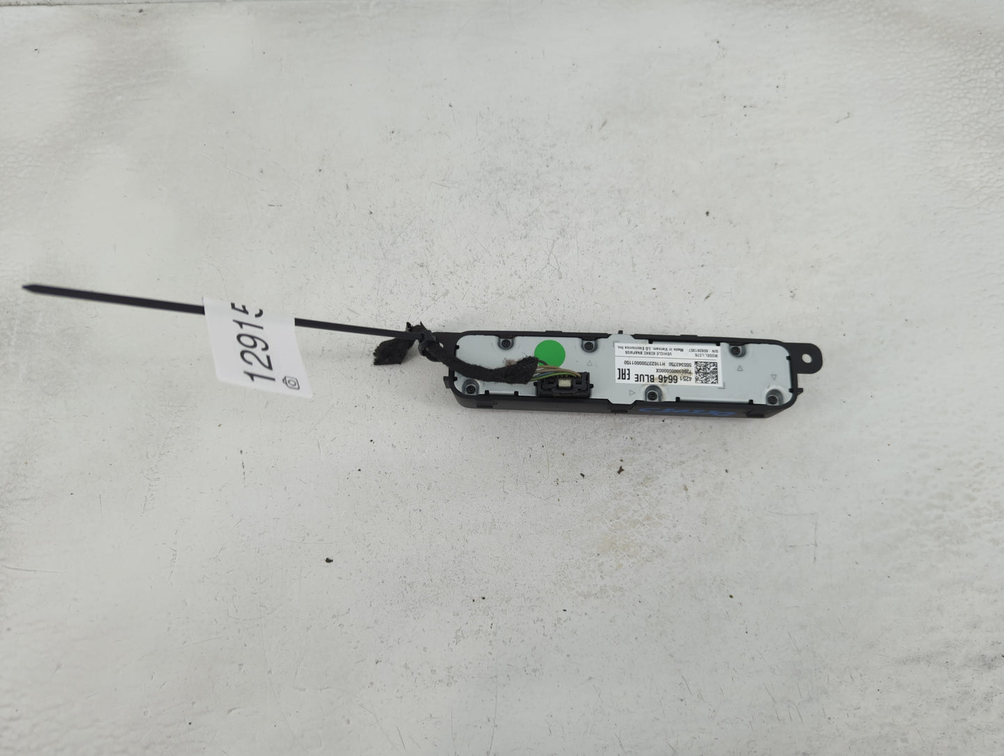 2017-2018 Chevrolet Silverado 2500 Radio Control Panel - Oemusedautoparts1.com
