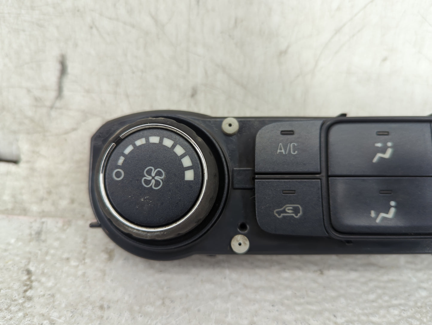 2015-2018 Chevrolet Silverado 2500 Climate Control Module Temperature AC/Heater Replacement P/N:84199202 815372982 Fits OEM 