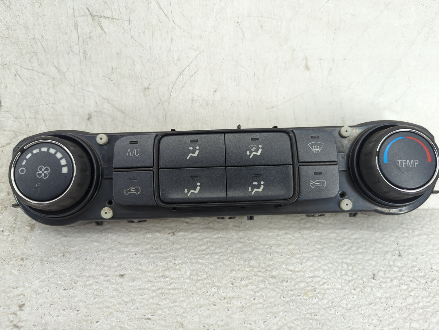 2015-2018 Chevrolet Silverado 2500 Climate Control Module Temperature AC/Heater Replacement P/N:84199202 815372982 Fits OEM 