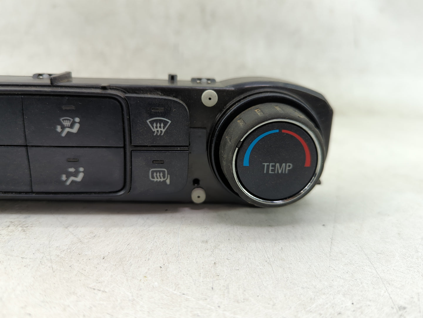 2018 Chevrolet Silverado 2500 Climate Control Module Temperature AC/Heater Replacement P/N:84199205 815372982 Fits OEM Used 