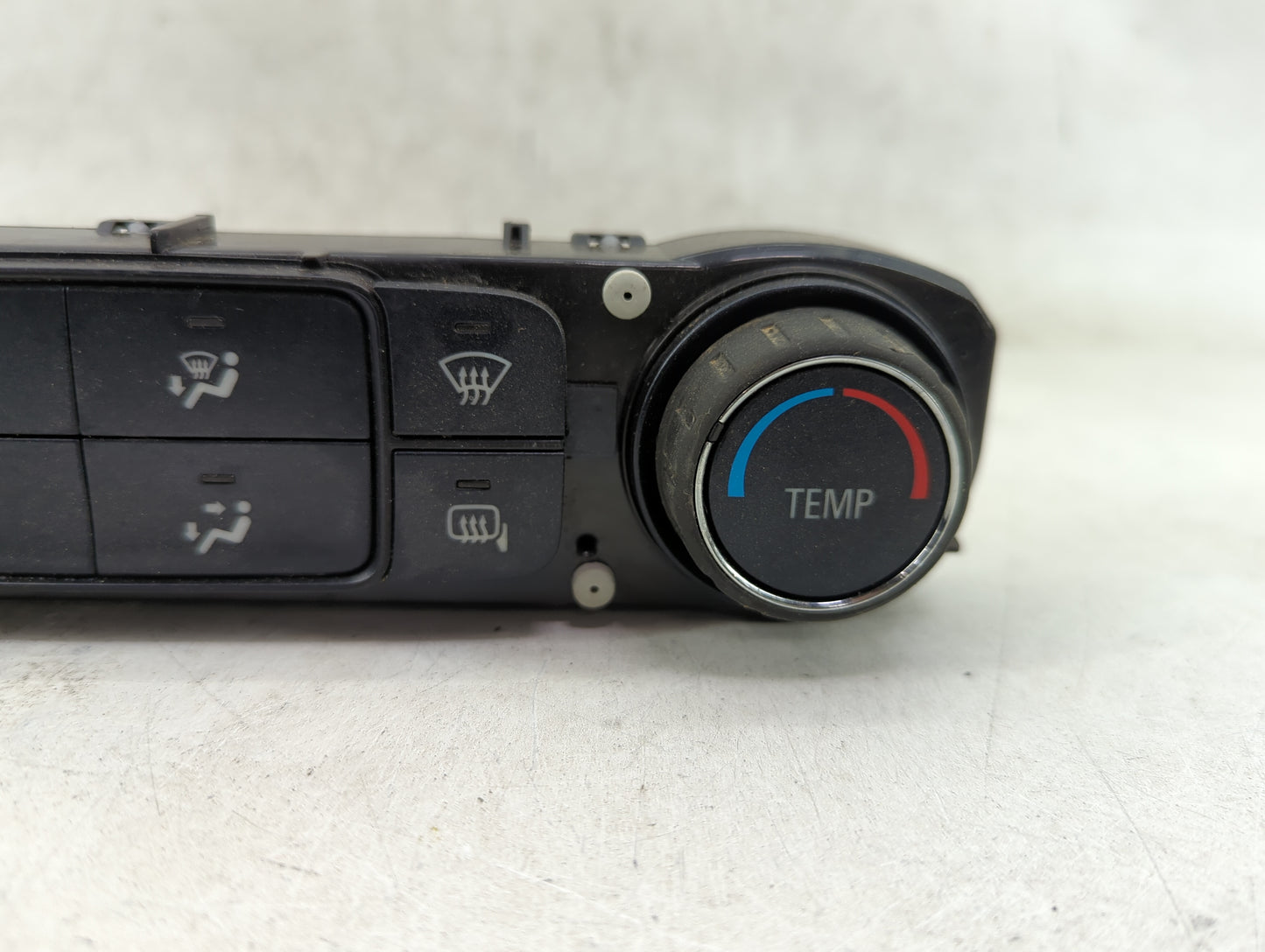 2018 Chevrolet Silverado 2500 Climate Control Module Temperature AC/Heater Replacement P/N:84199205 815372982 Fits OEM Used 