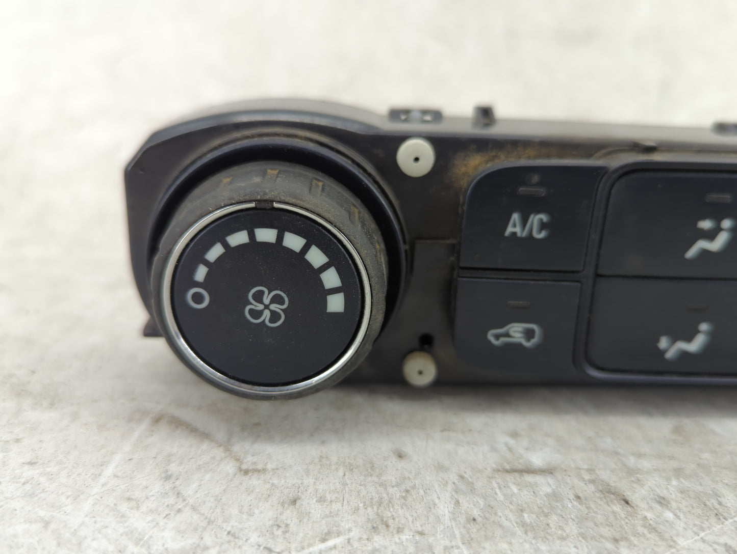 2015-2018 Chevrolet Silverado 2500 Climate Control Module Temperature AC/Heater Replacement P/N:84199205 Fits OEM Used Auto 