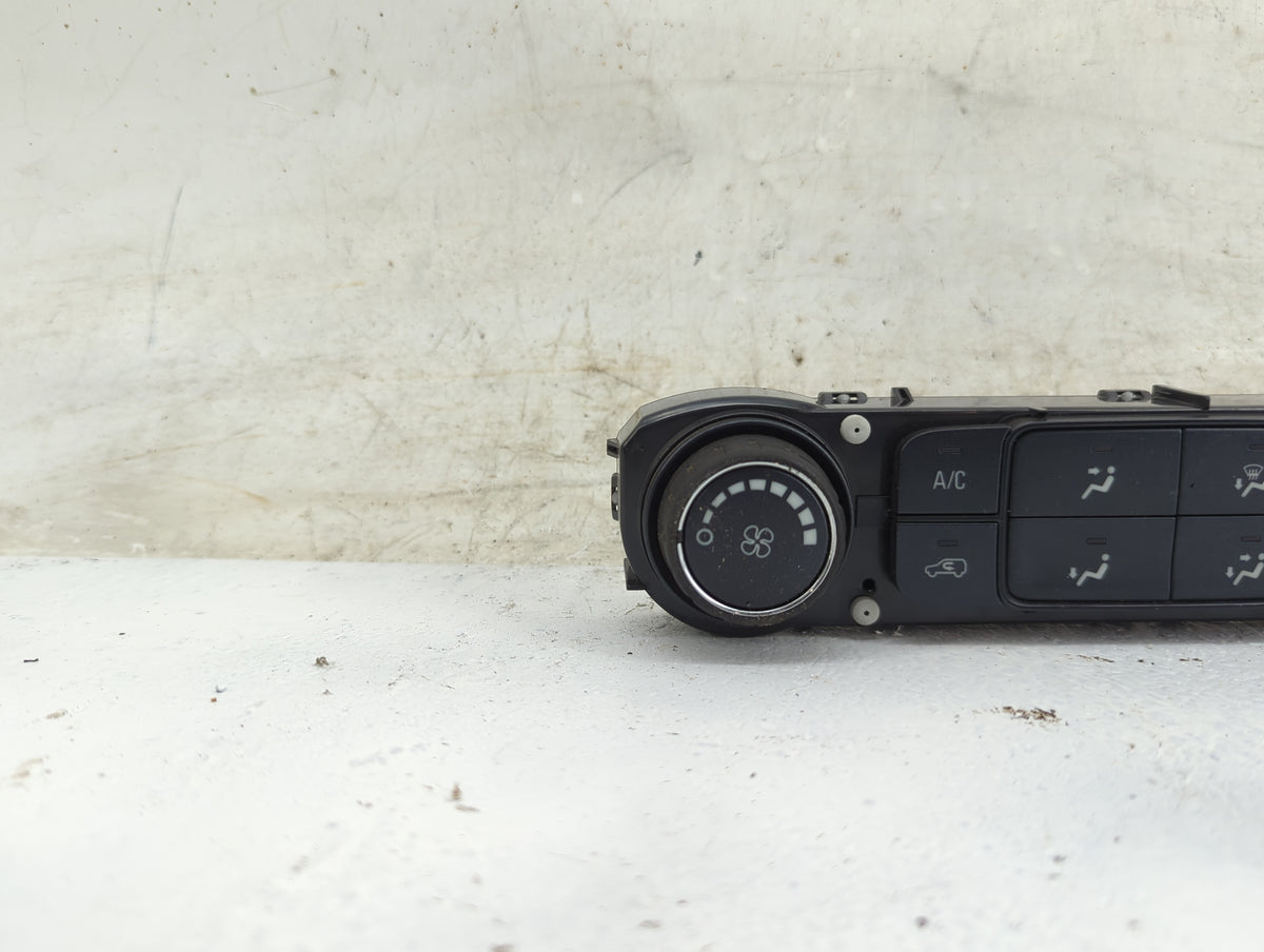 2015-2018 Chevrolet Silverado 2500 Climate Control Module Temperature AC/Heater Replacement P/N:84199202 7370200000000X Fits