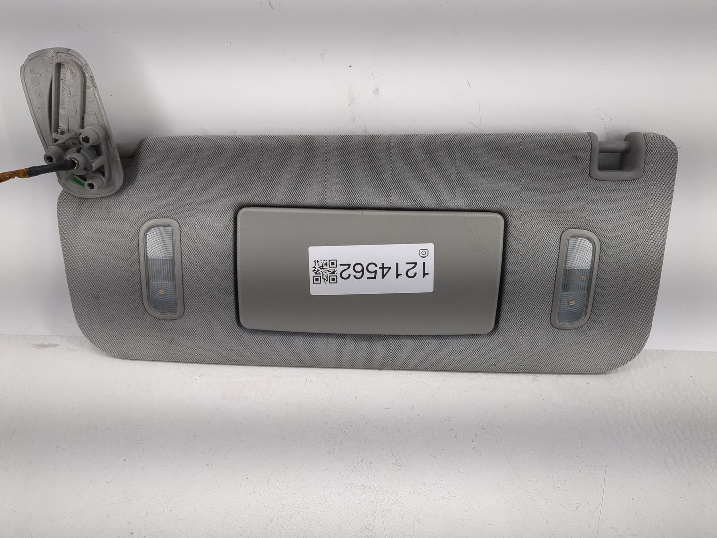 2015-2018 Chevrolet Silverado 3500 Sun Visor Shade Replacement Driver Left Mirror Fits Fits 2014 2015 2016 2017 2018 2019 OE