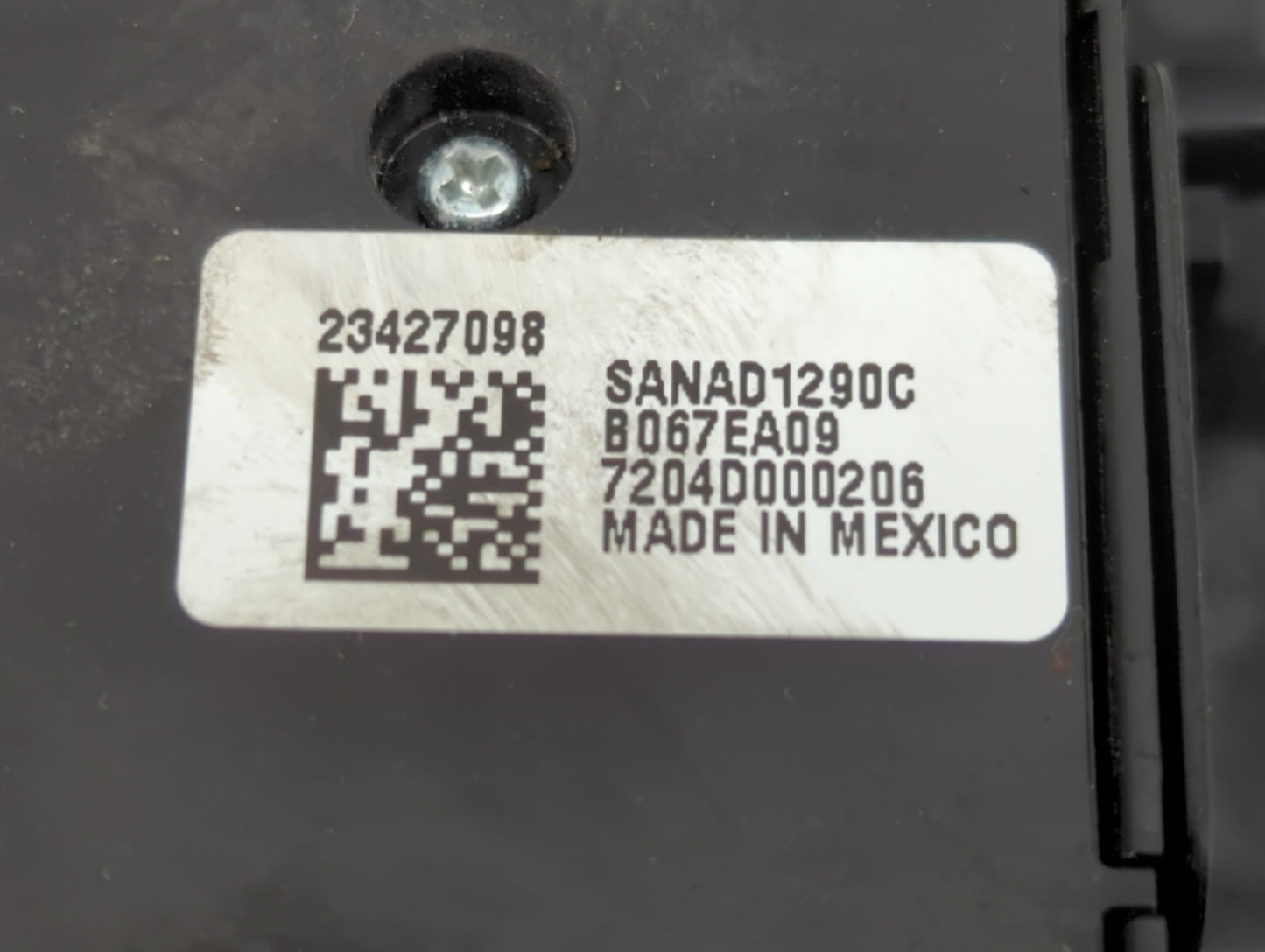 2015-2018 Chevrolet Silverado 3500 Master Power Window Switch Replacement Driver Side Left P/N:7204D000206 23427098 Fits OEM