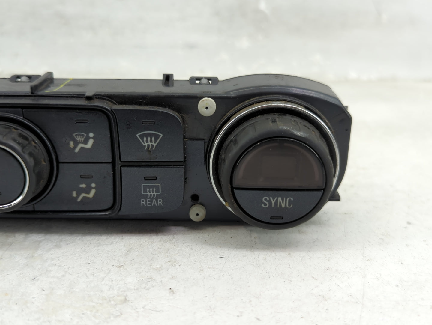2015-2018 Chevrolet Silverado 3500 Climate Control Module Temperature AC/Heater Replacement P/N:815372982 84258726 Fits OEM 