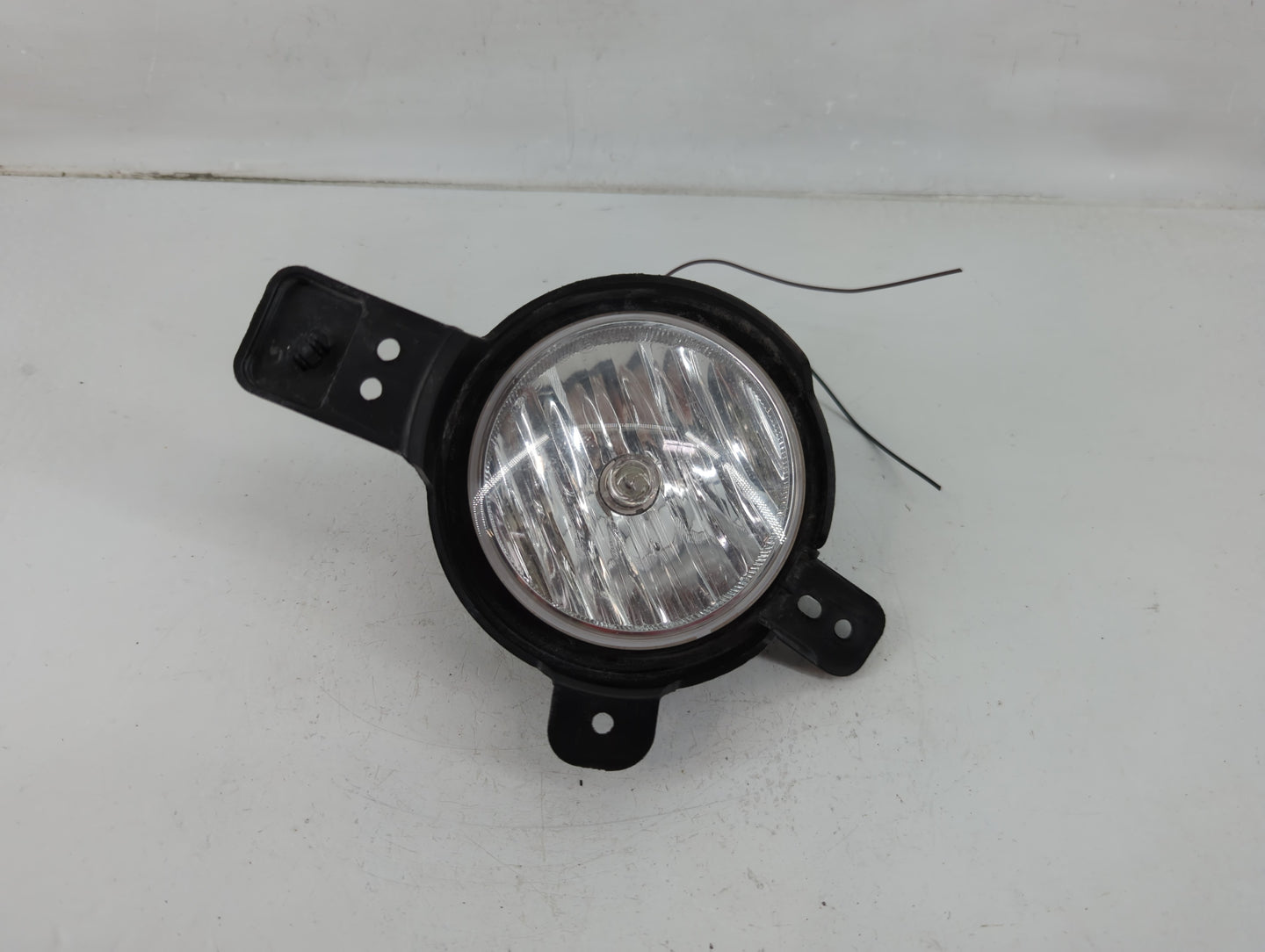 2017-2020 Chevrolet Sonic Passenger Right Oem Front Light Lamp - Oemusedautoparts1.com