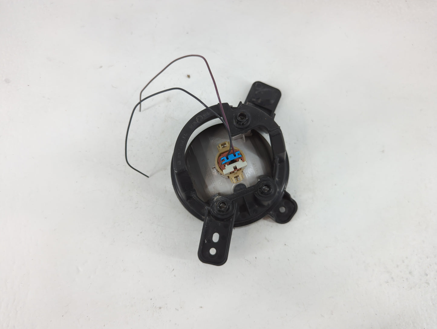 2017-2020 Chevrolet Sonic Passenger Right Oem Front Light Lamp - Oemusedautoparts1.com