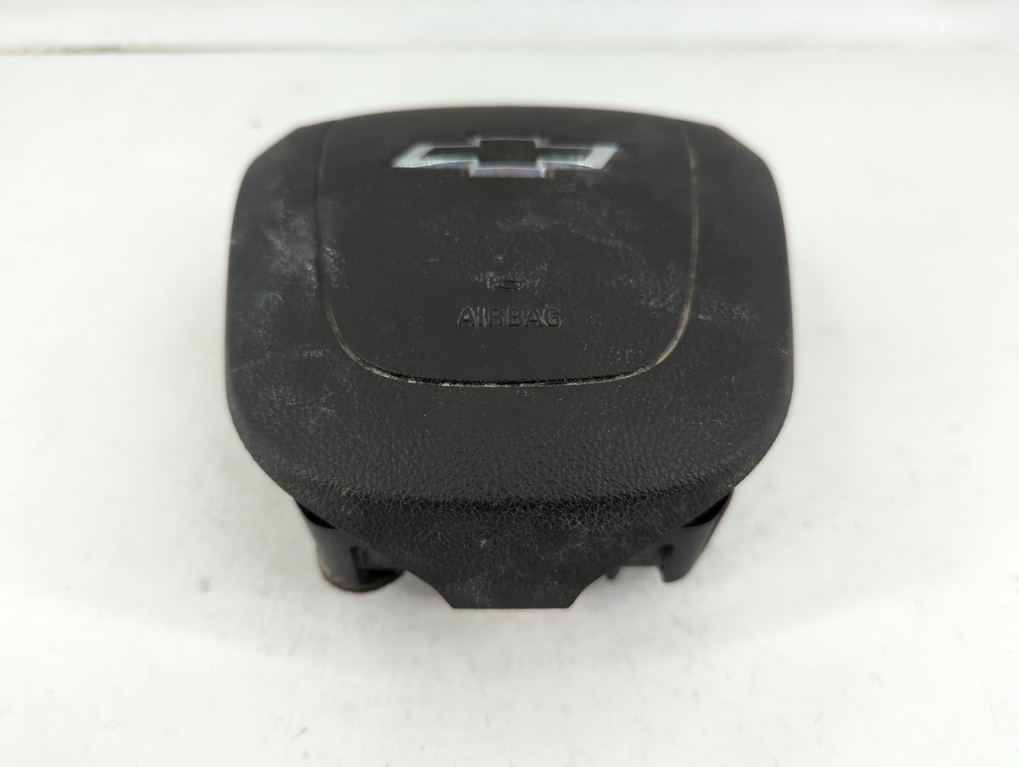 2014-2019 Chevrolet Sonic Air Bag Driver Left Steering Wheel Mounted Fits Fits 2014 2015 2016 2017 2018 2019 OEM Used Auto P