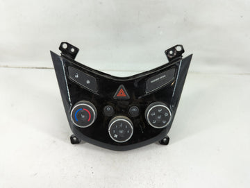 2017-2019 Chevrolet Sonic Climate Control Module Temperature AC/Heater Replacement P/N:42521802 Fits Fits 2017 2018 2019 202