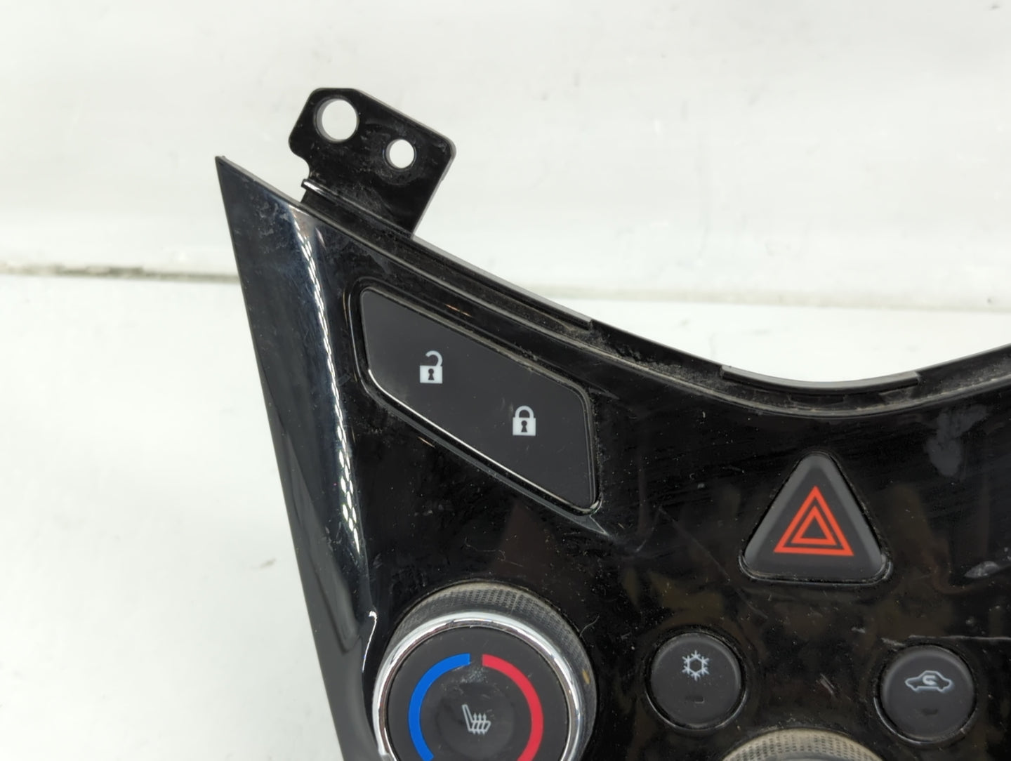 2017-2019 Chevrolet Sonic Climate Control Module Temperature AC/Heater Replacement P/N:42521802 Fits Fits 2017 2018 2019 202