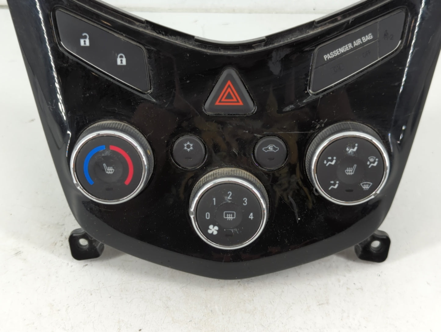 2017-2019 Chevrolet Sonic Climate Control Module Temperature AC/Heater Replacement P/N:42521802 Fits Fits 2017 2018 2019 202