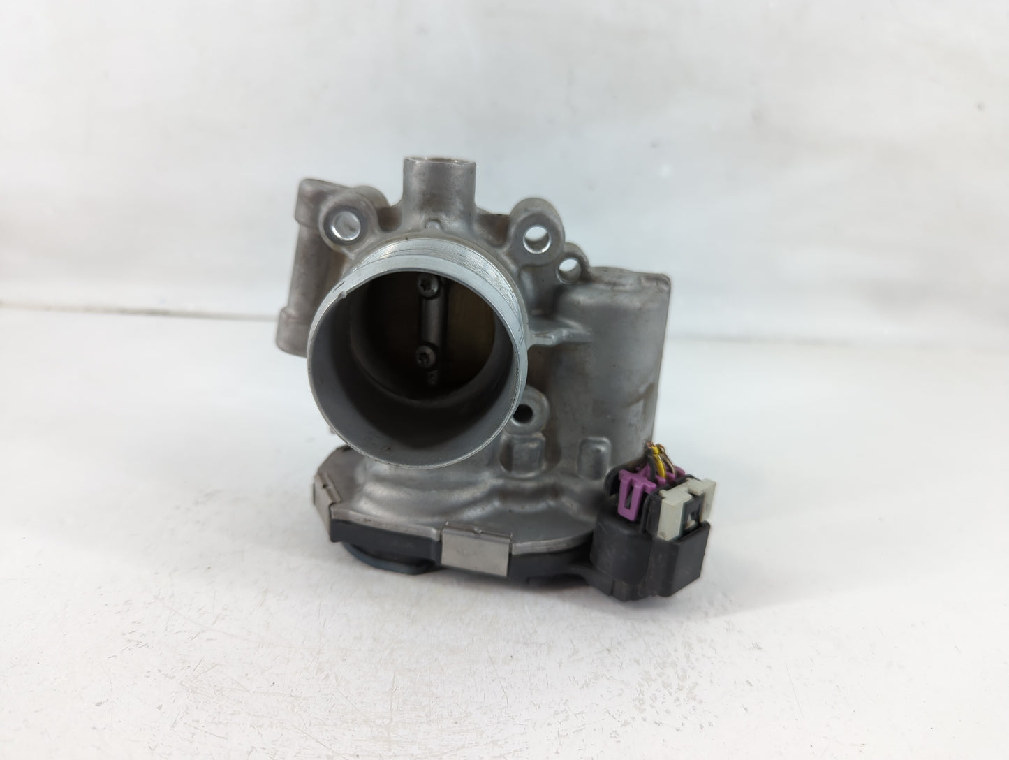2012-2019 Chevrolet Sonic Throttle Body P/N:55565489 55581662 Fits Fits 2011 2012 2013 2014 2015 2016 2017 2018 2019 2020 20