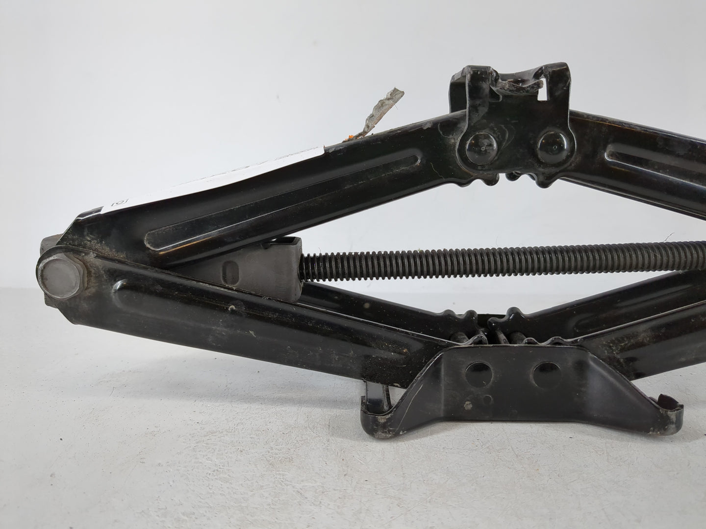2018 Chevrolet Sonic Spare Scissor Car Jack - Oemusedautoparts1.com