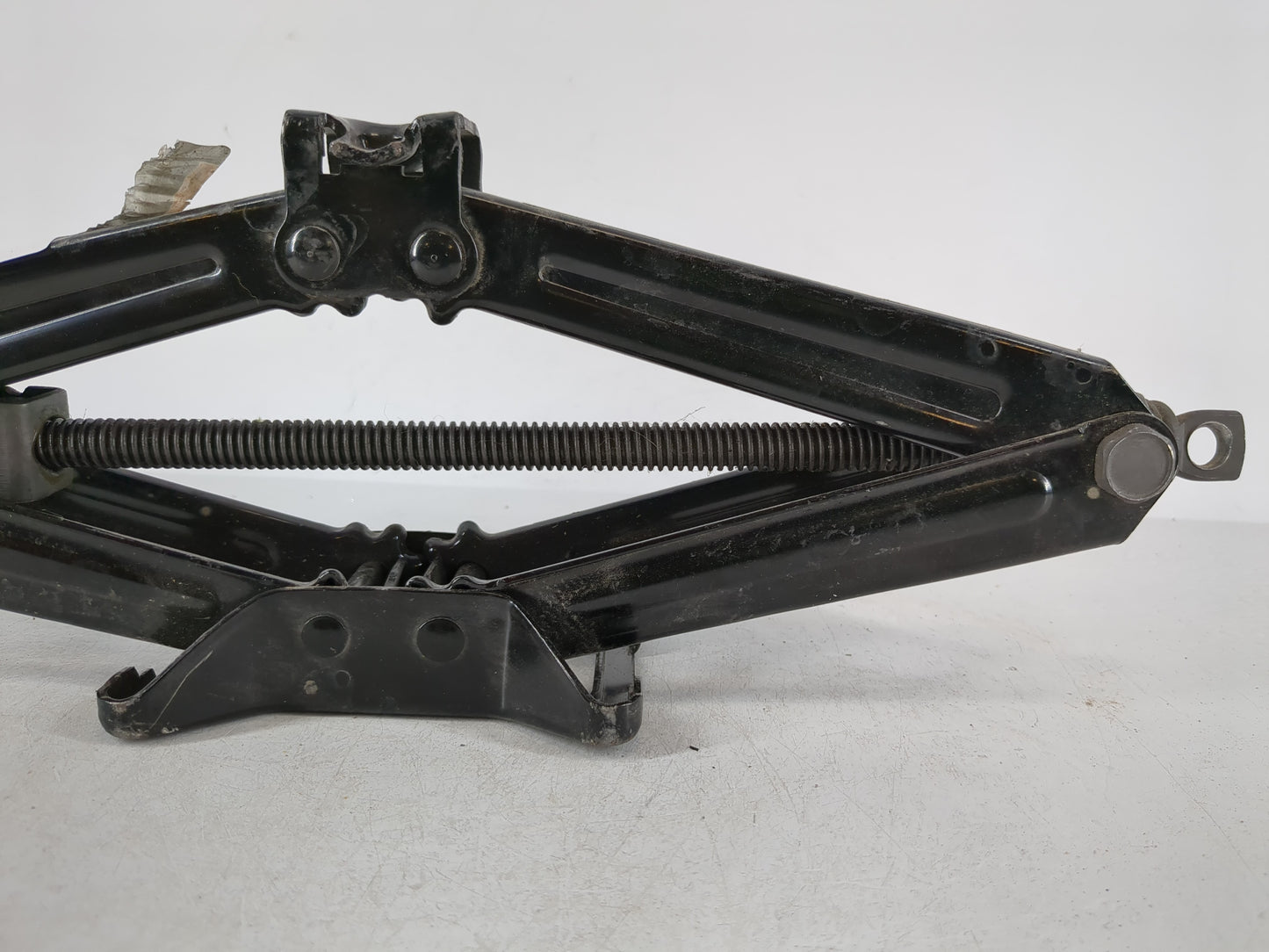 2018 Chevrolet Sonic Spare Scissor Car Jack - Oemusedautoparts1.com