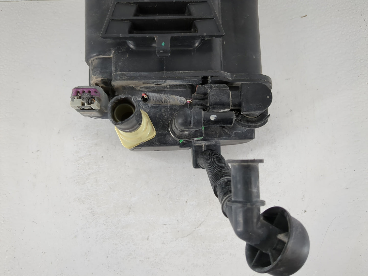 2018 Chevrolet Sonic Fuel Vapor Charcoal Canister - Oemusedautoparts1.com