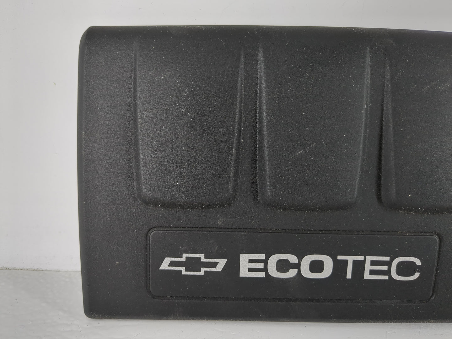 2018 Chevrolet Sonic Engine Cover - Oemusedautoparts1.com
