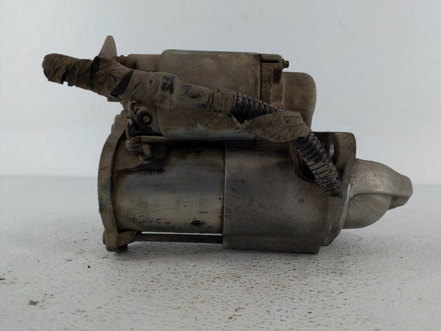 2012-2018 Chevrolet Sonic Car Starter Motor Solenoid OEM P/N:55576980 Fits Fits 2011 2012 2013 2014 2015 2016 2017 2018 OEM 