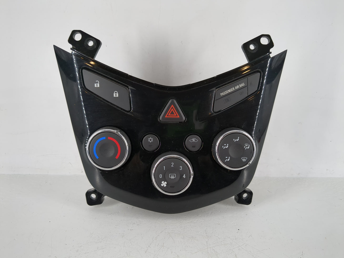 2017-2019 Chevrolet Sonic Climate Control Module Temperature AC/Heater Replacement P/N:42521463 Fits Fits 2017 2018 2019 OEM