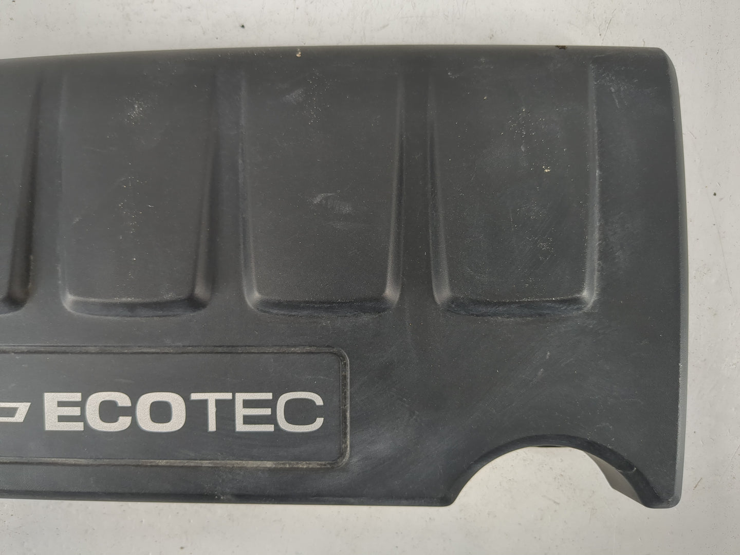 2018 Chevrolet Sonic Engine Cover - Oemusedautoparts1.com