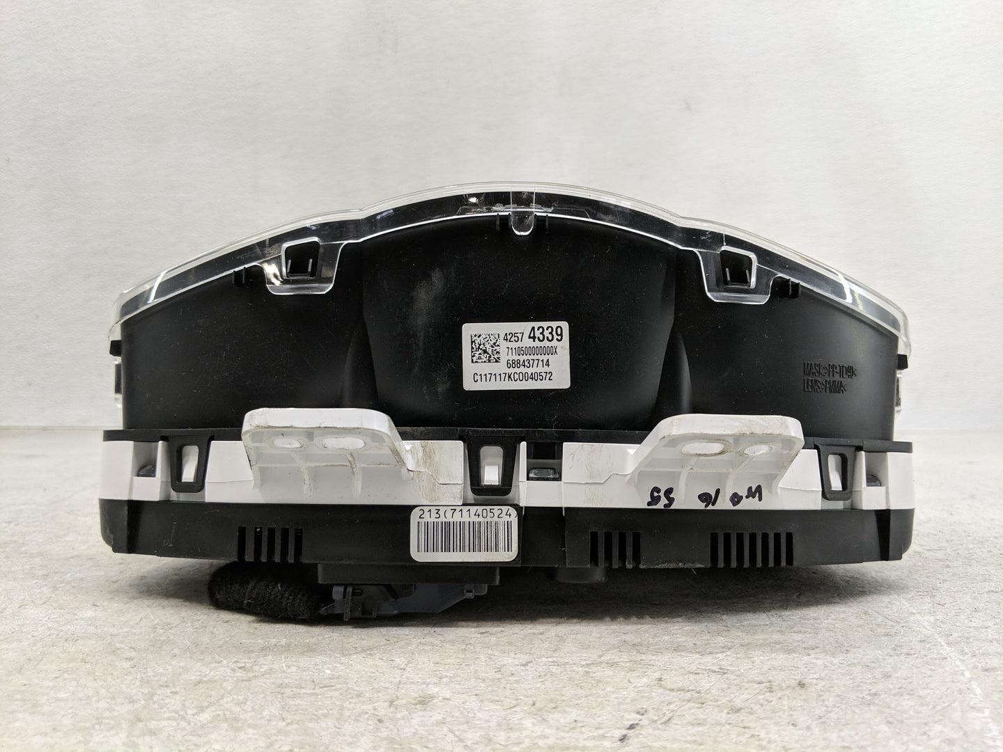 2017-2019 Chevrolet Sonic Instrument Cluster Speedometer Gauges P/N:42574339 Fits Fits 2017 2018 2019 OEM Used Auto Parts - 