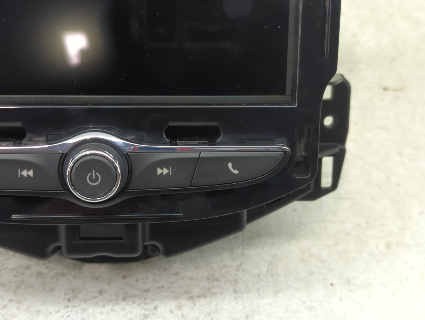 2018 Chevrolet Sonic Radio AM FM Cd Player Receiver Replacement P/N:84388577 Fits OEM Used Auto Parts - Oemusedautoparts1.co