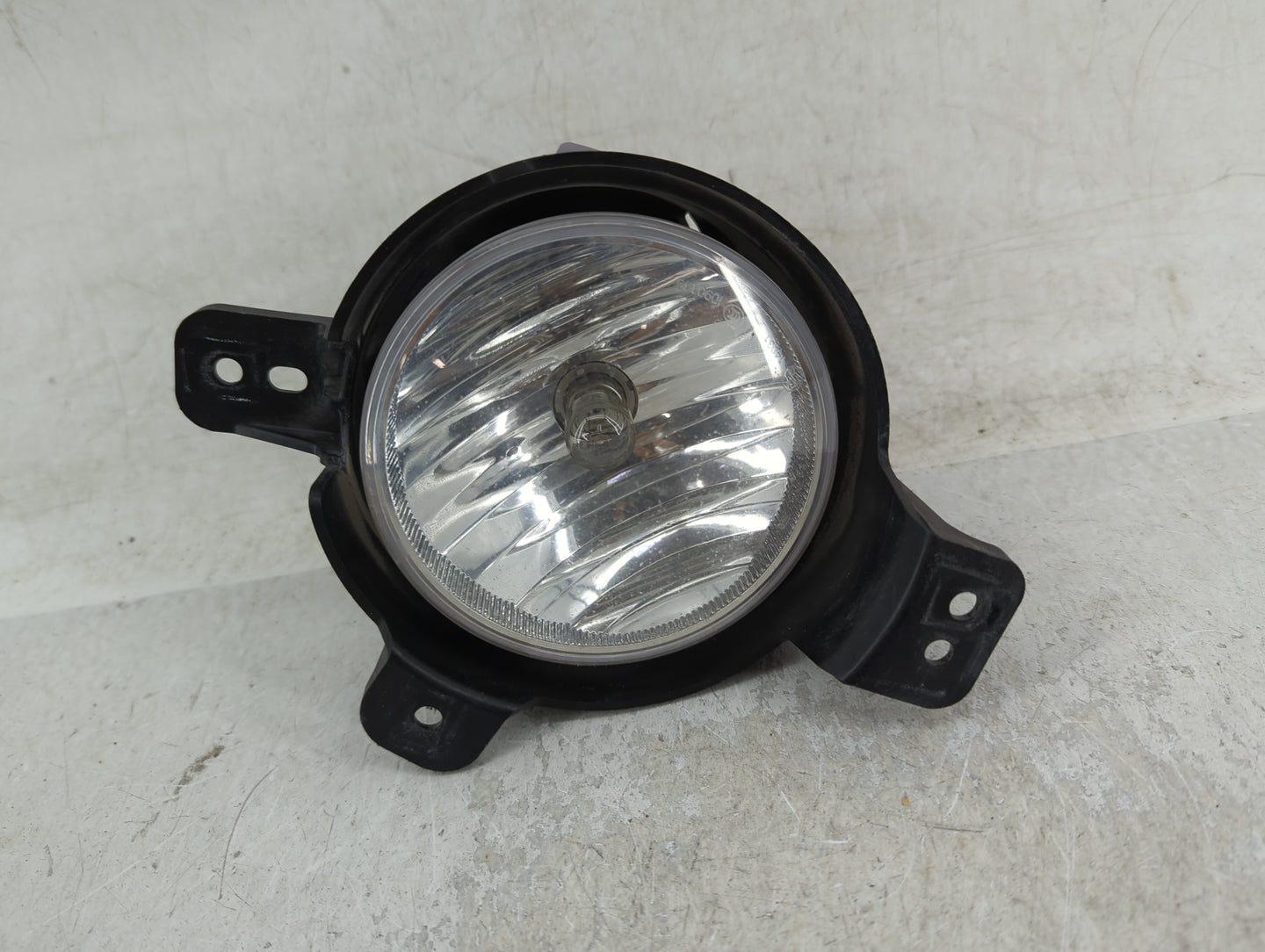 2017-2020 Chevrolet Sonic Passenger Right Oem Front Light Lamp - Oemusedautoparts1.com