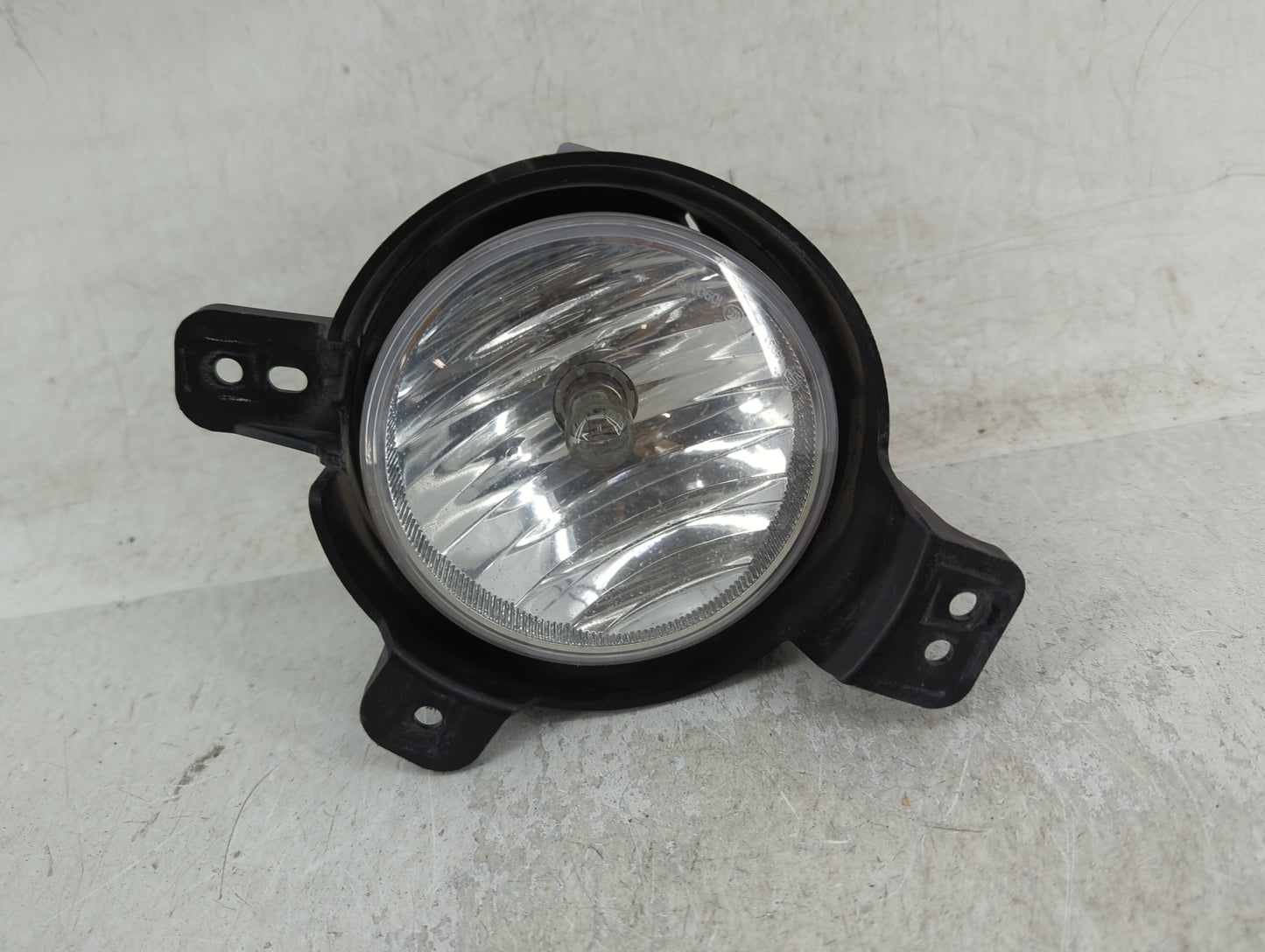2017-2020 Chevrolet Sonic Passenger Right Oem Front Light Lamp - Oemusedautoparts1.com