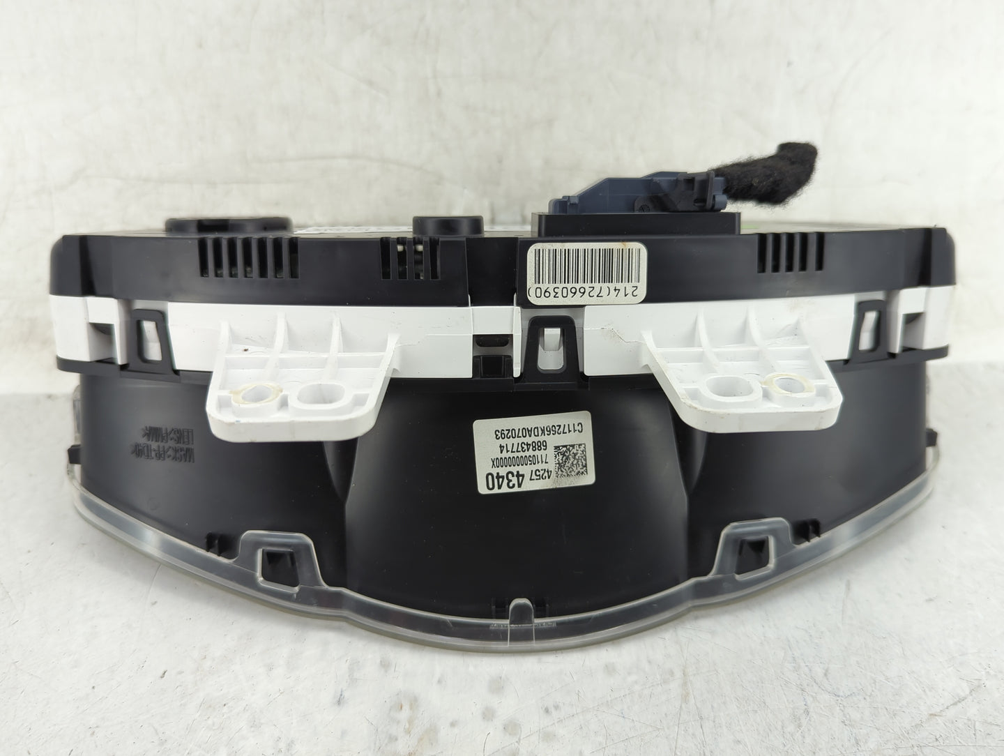 2017-2019 Chevrolet Sonic Instrument Cluster Speedometer Gauges P/N:42574340 Fits Fits 2017 2018 2019 OEM Used Auto Parts - 