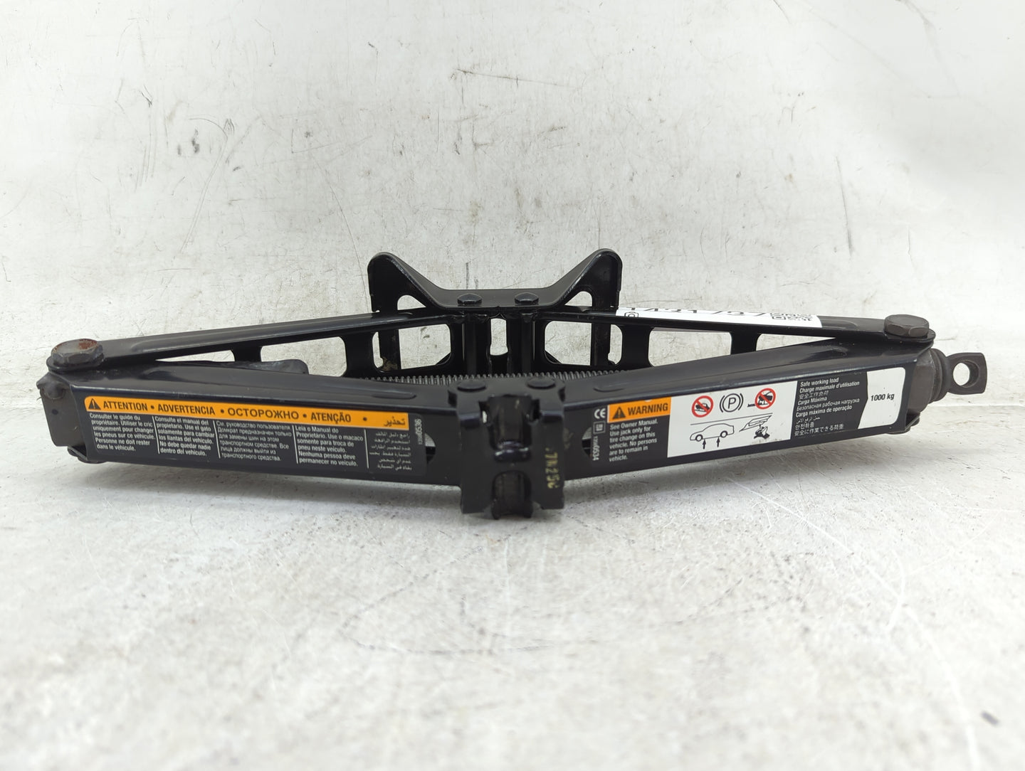 2018 Chevrolet Sonic Spare Scissor Car Jack - Oemusedautoparts1.com