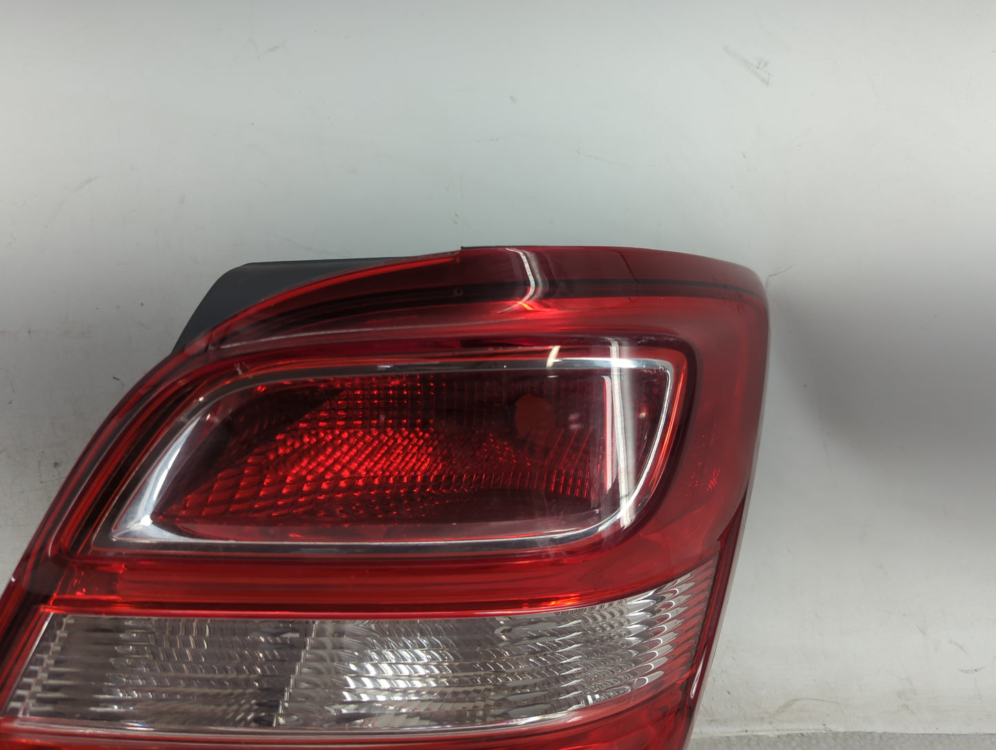 2017-2019 Chevrolet Sonic Tail Light Assembly Passenger Right OEM P/N:94541490 Fits Fits 2017 2018 2019 OEM Used Auto Parts 