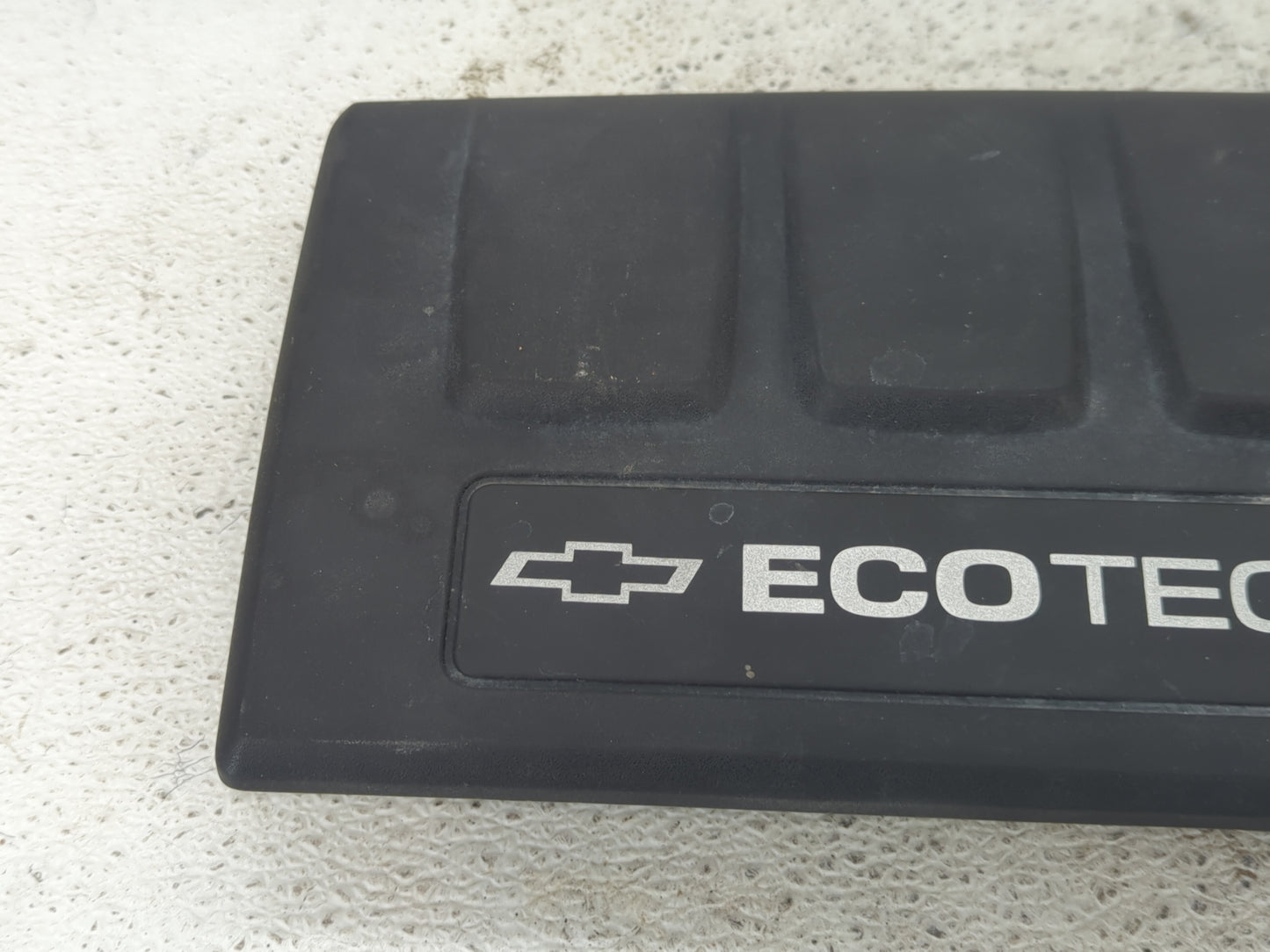 2018 Chevrolet Sonic Engine Cover 1432220 - Oemusedautoparts1.com